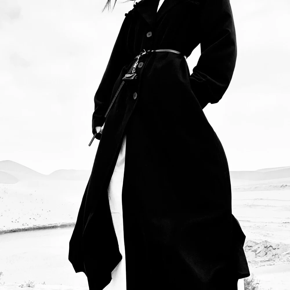 黑白风御姐圈头像