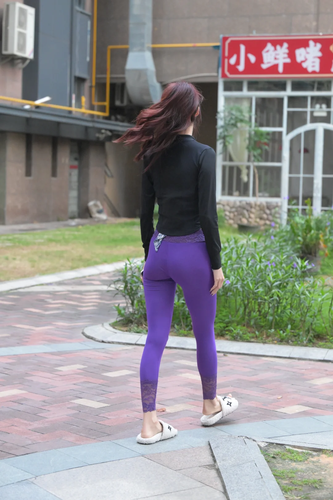 1300+ MJ-1325 街拍套图 紫色微透瑜伽裤