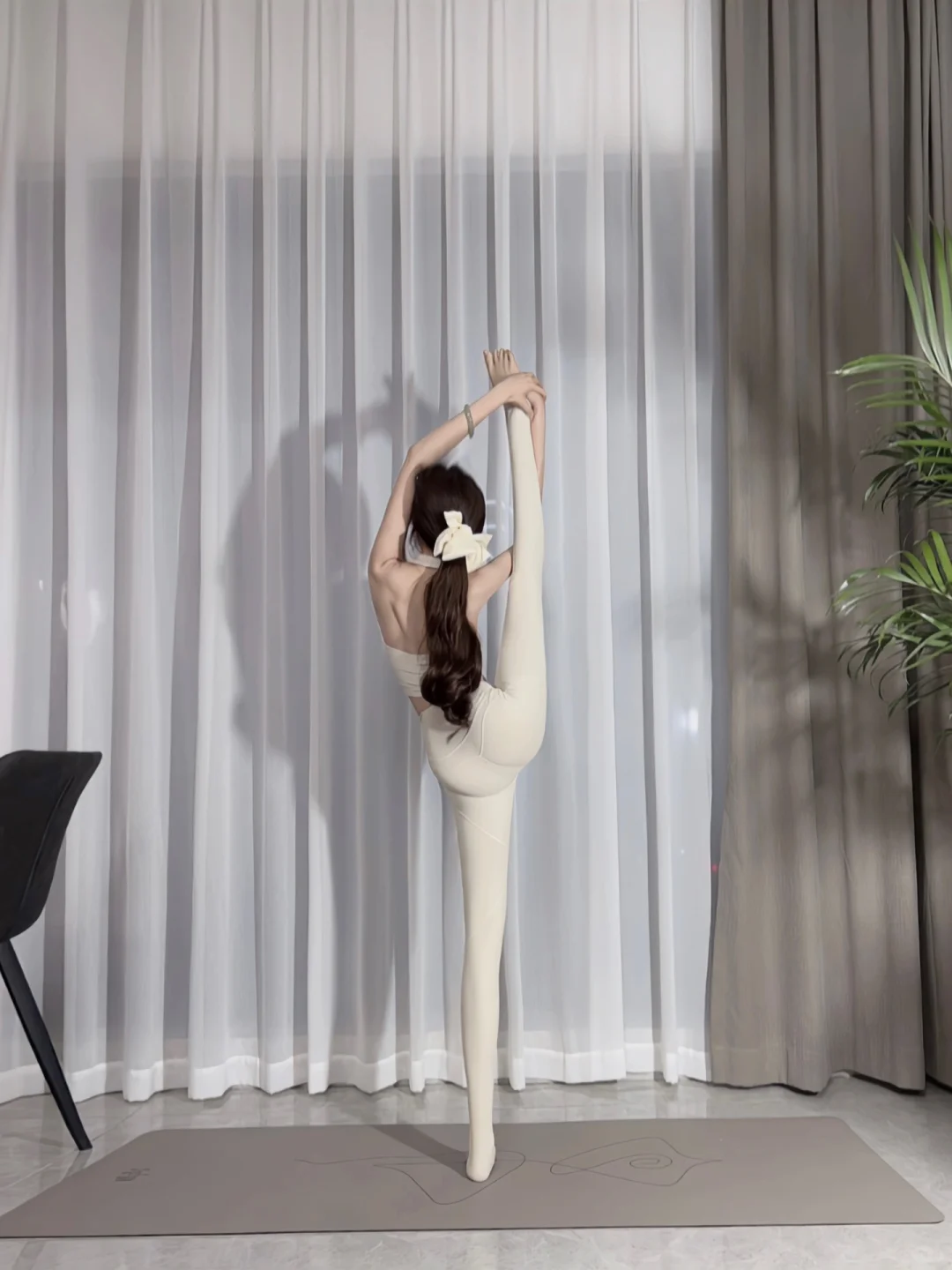 “一把椅子，也能练全腿?”