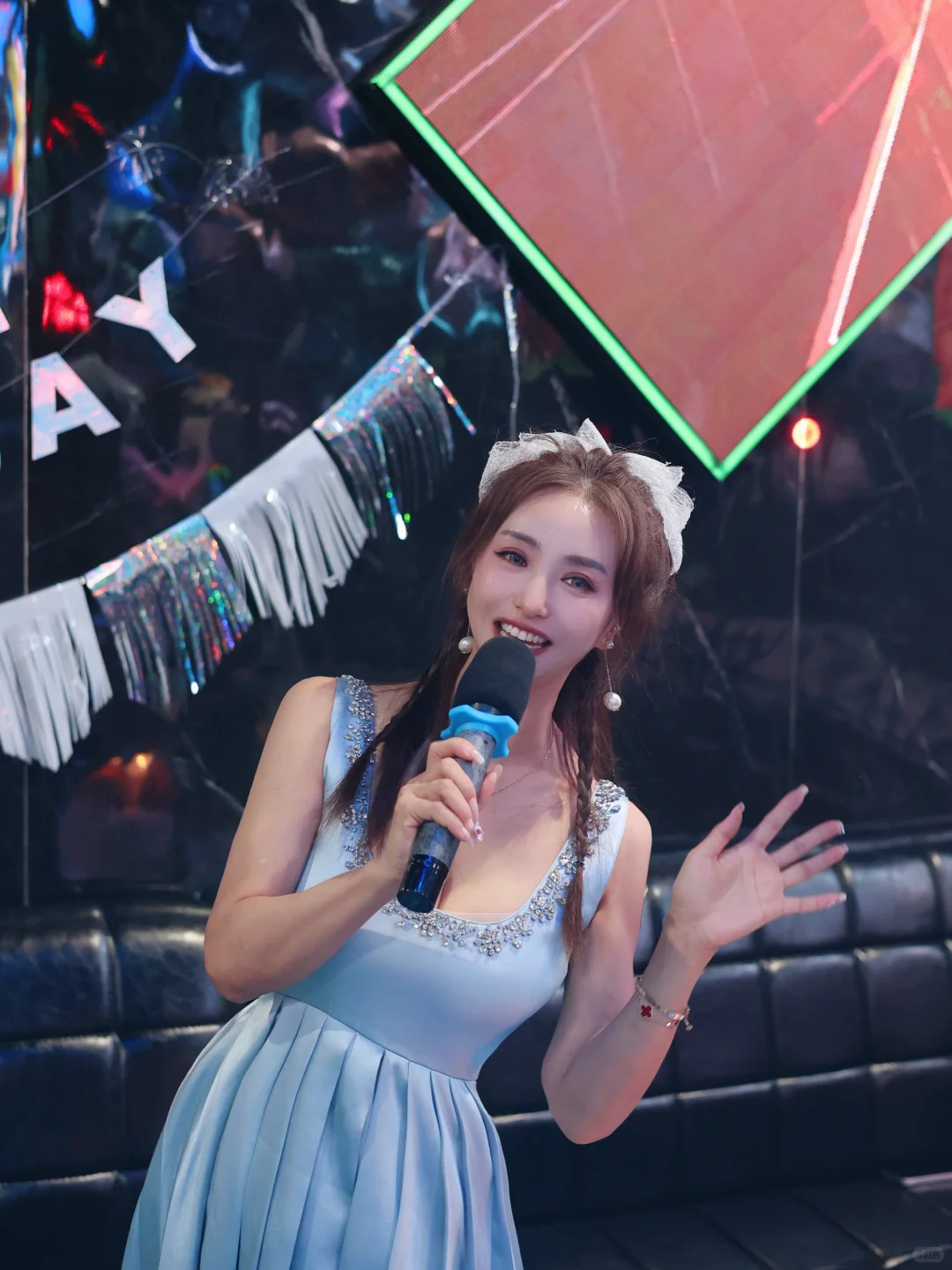 尔湾美少妇天团，女人至死是少女，哈哈哈哈