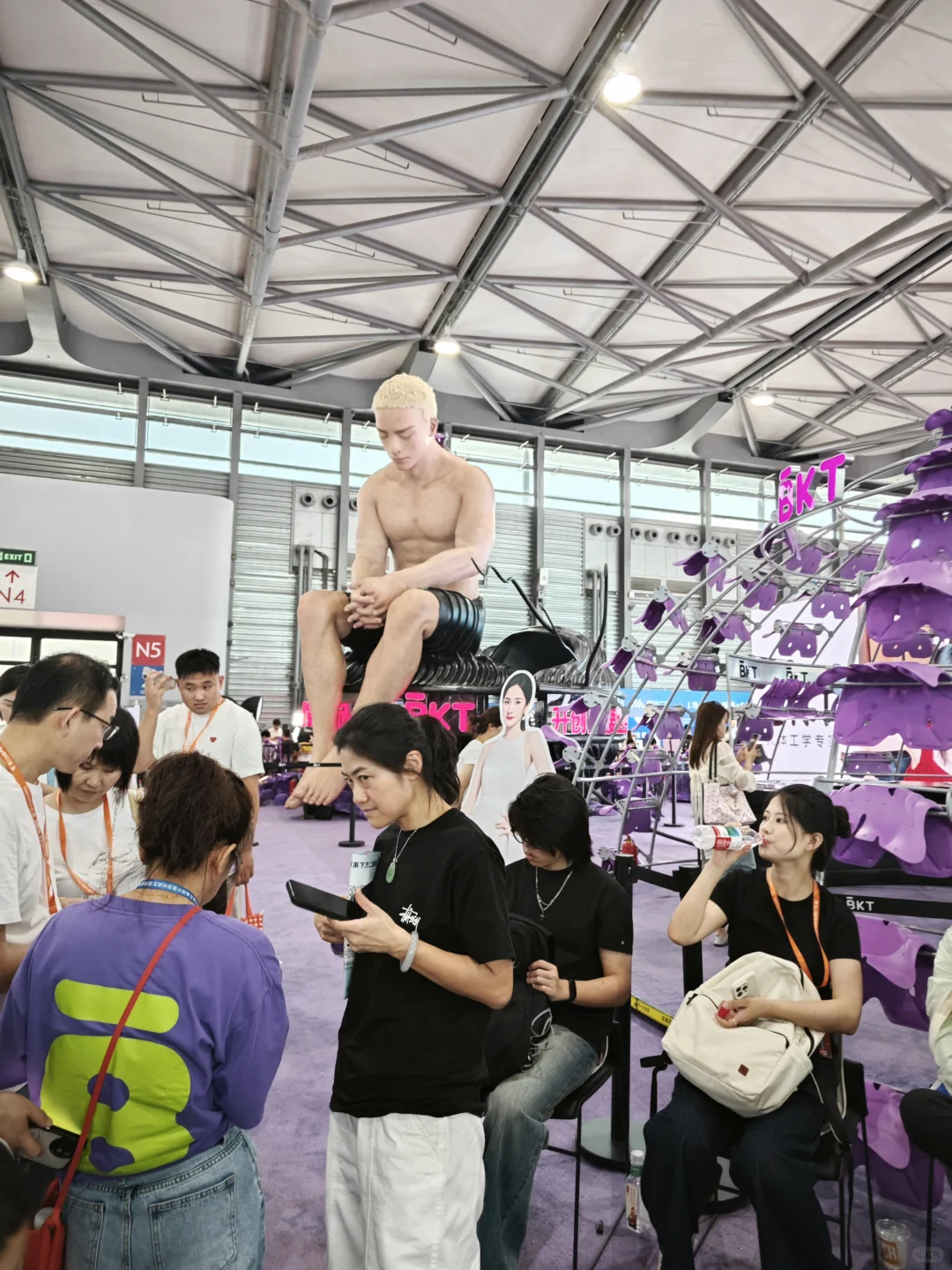 我在百货展带逛展被夸了！！