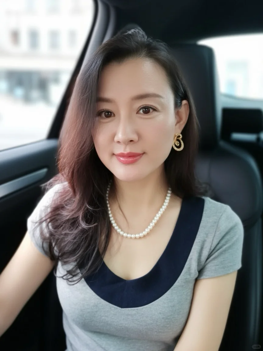 48岁的我，该叫姐还是阿姨？