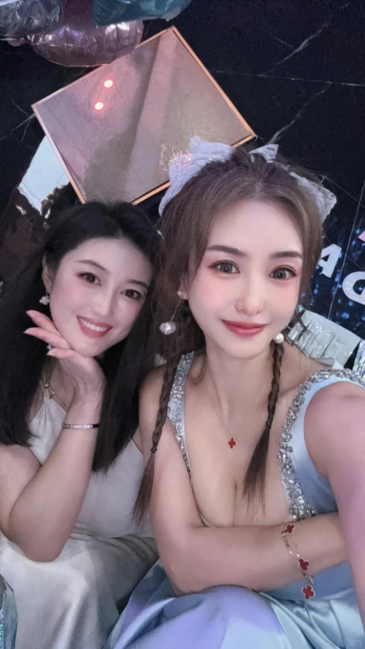 尔湾美少妇天团，女人至死是少女，哈哈哈哈