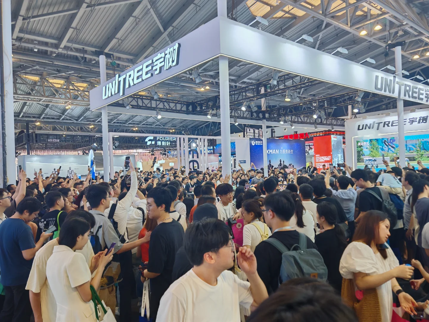 展会现场求职貌似越来越流行了