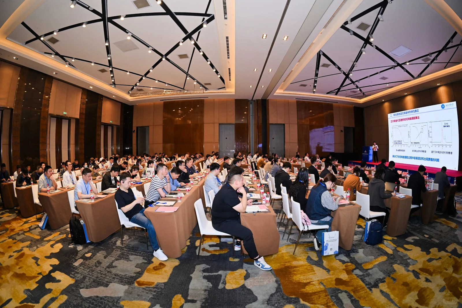 劝你今年不要随便参加这种展会了