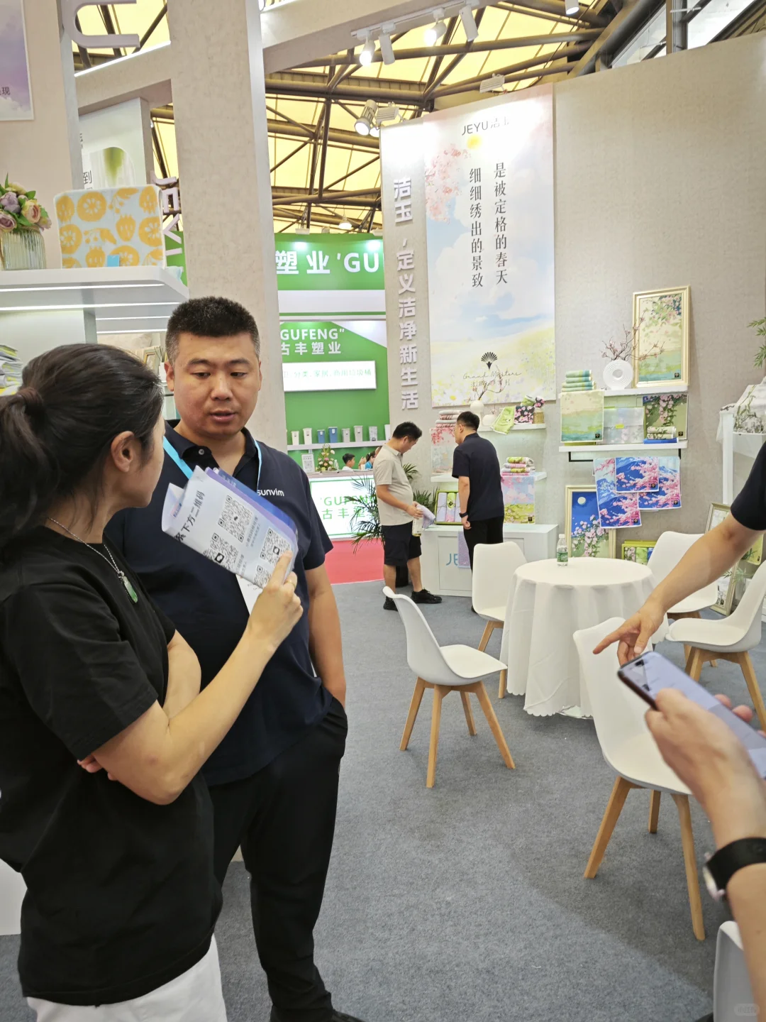 我在百货展带逛展被夸了！！