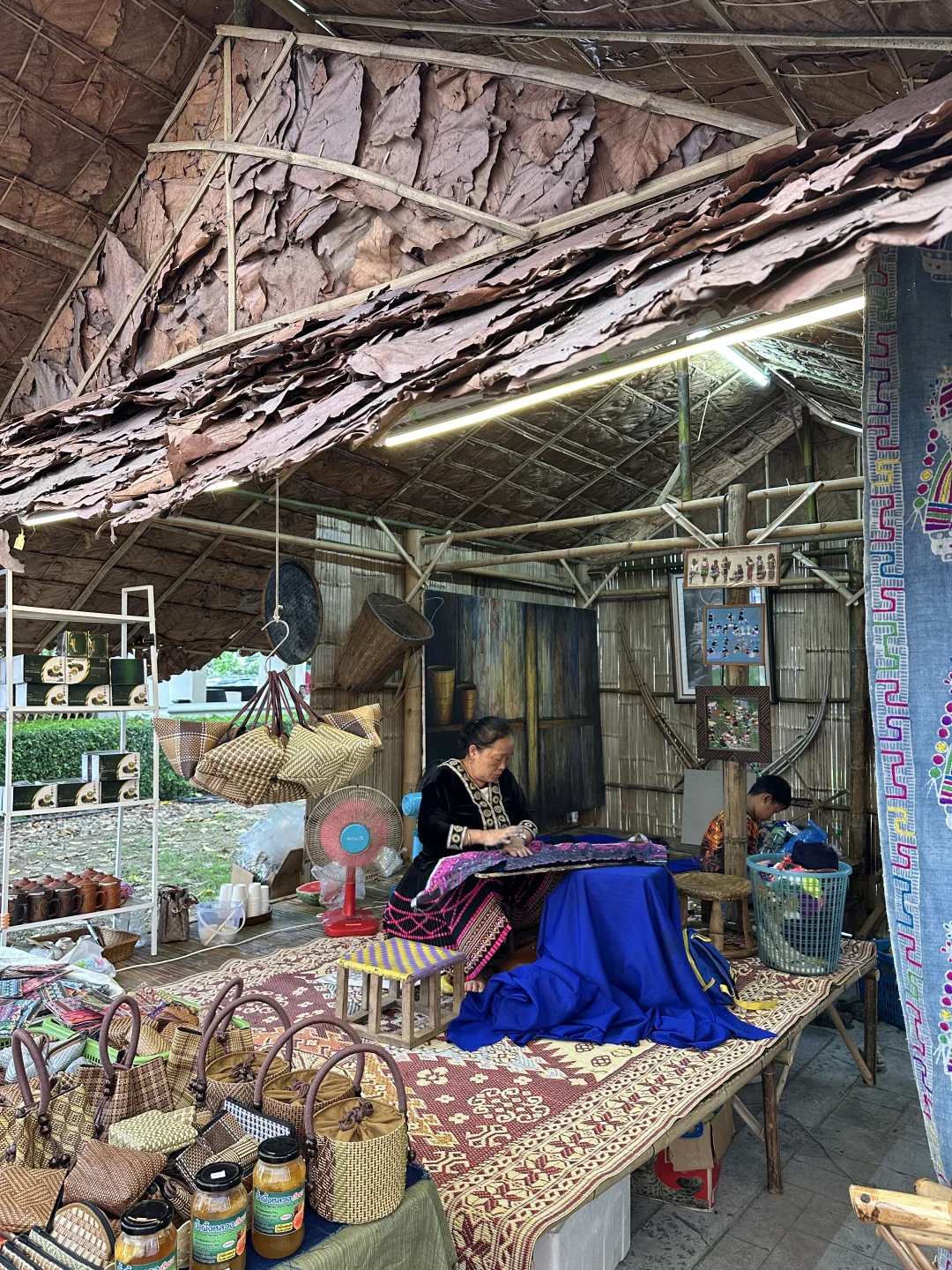 ?逛了超好玩的兰纳博览会！！比X夜强多了