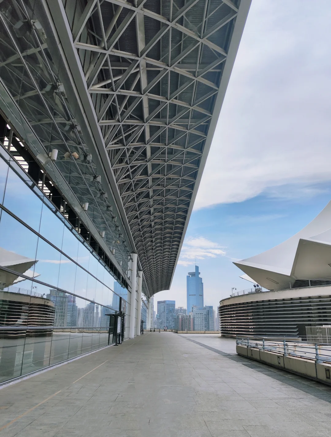 南宁会展中心 D 区二层? 打卡机位