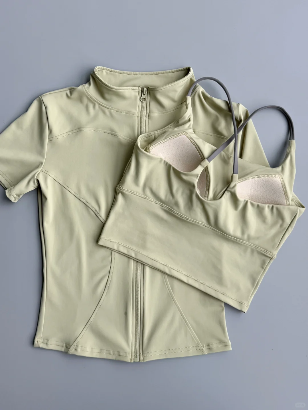 才60+?的运动两件套，还要什么大牌！！