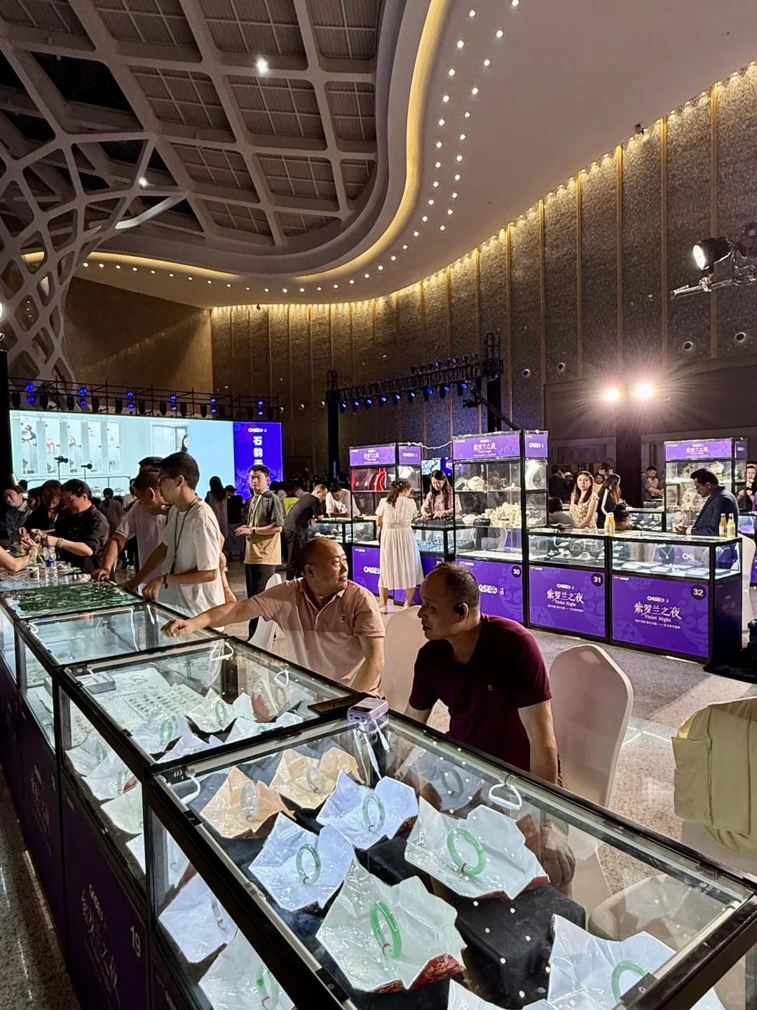 昆明的姐妹们快来这里淘宝啦！！！