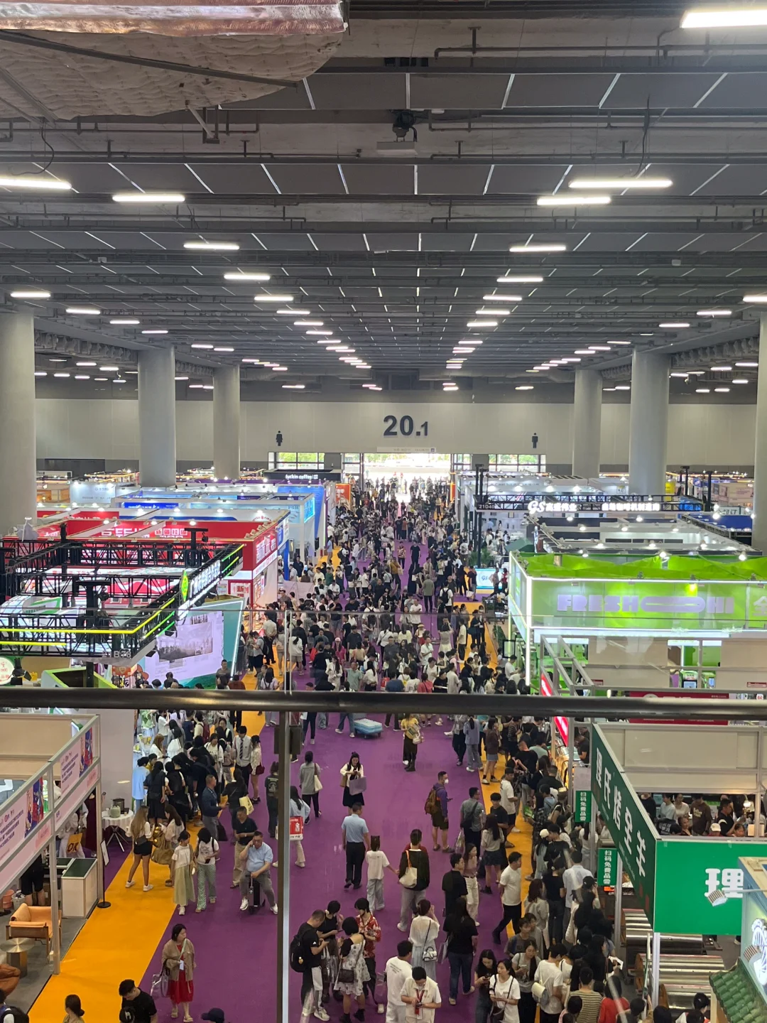 社恐大学生勇闯广交会烘焙展?