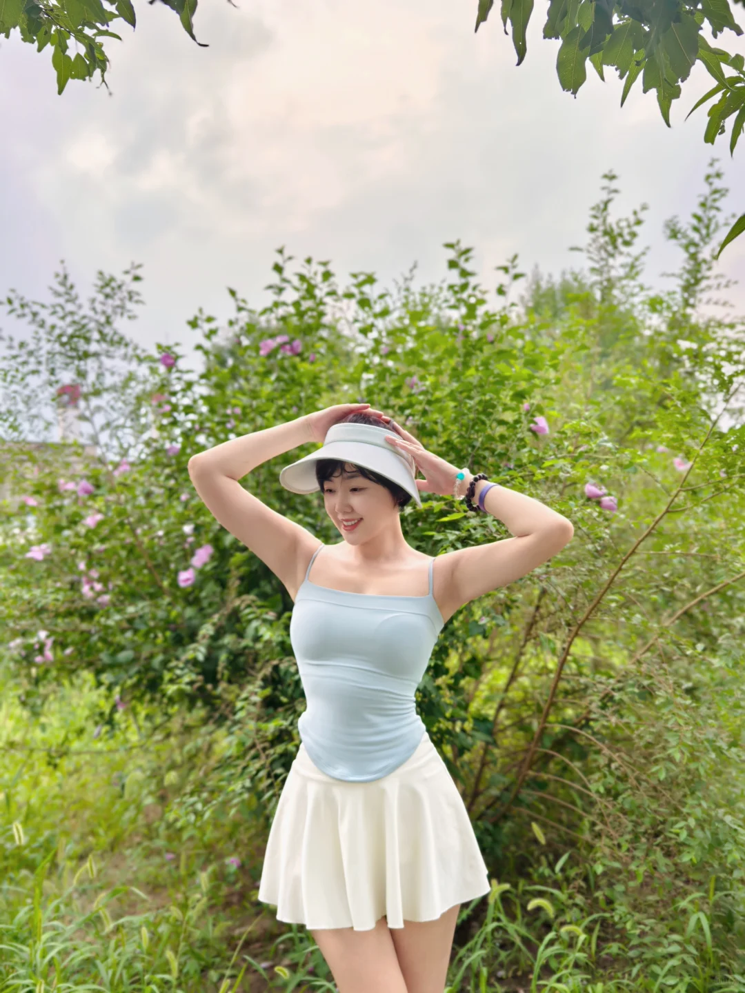 瑜伽服和大自然才是绝配✨