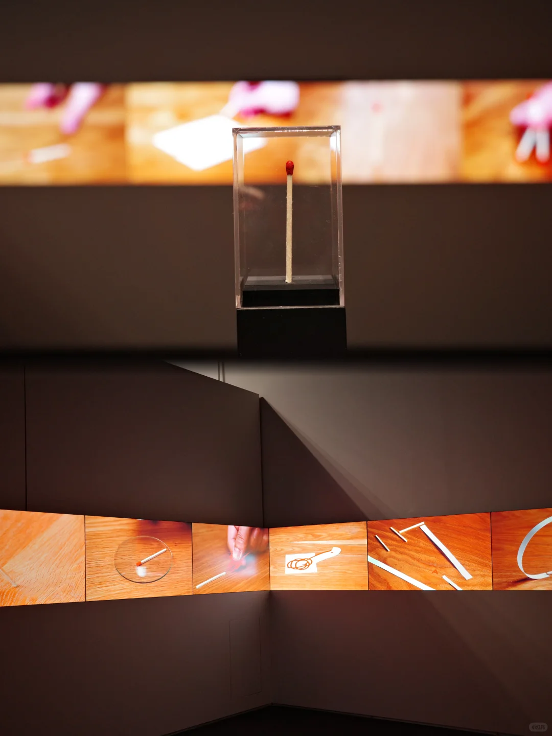 如果你有幸，找到一个人跟你一起看展。