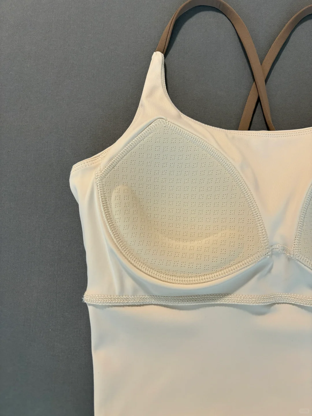 太绝了!!! 刚上新就卖了上万件的吊带