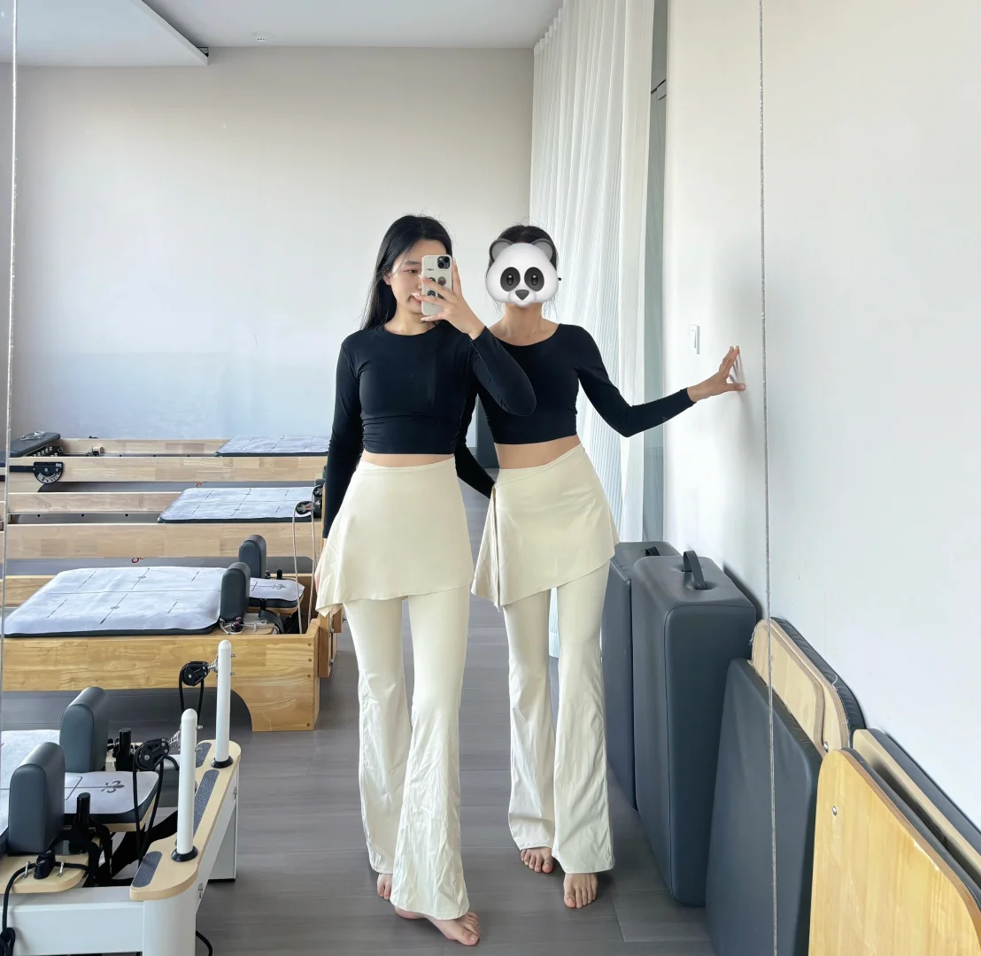 15套姐妹多巴胺瑜伽穿搭?瑜伽就这么穿！