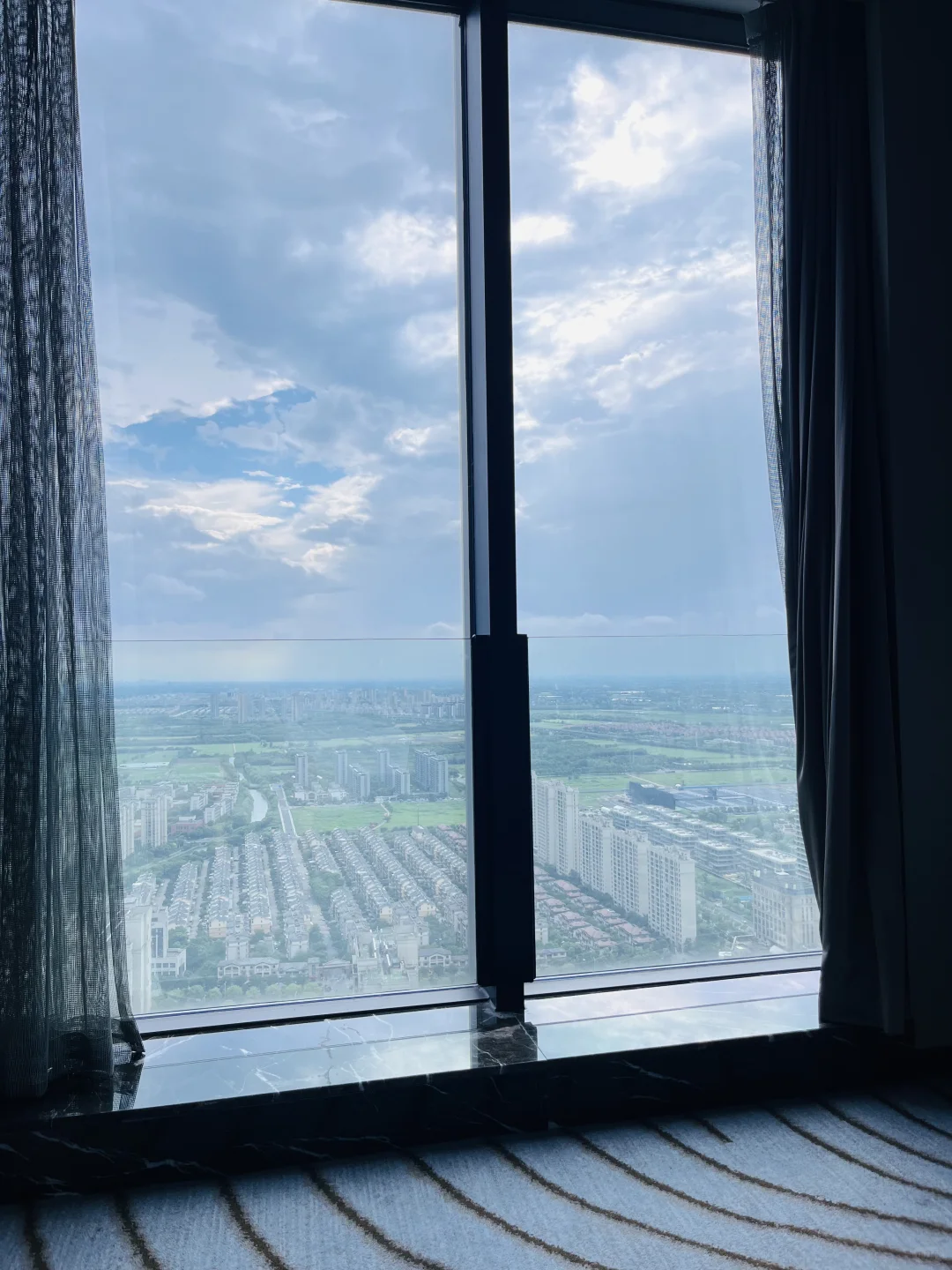 32岁失业自救，意外摸索了个24小时搞钱路子