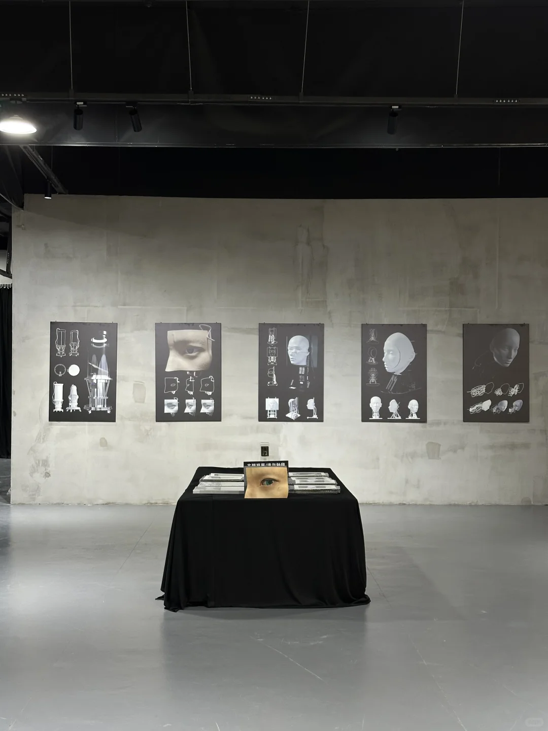 贵阳万象城巨脸展，科幻浪潮来袭