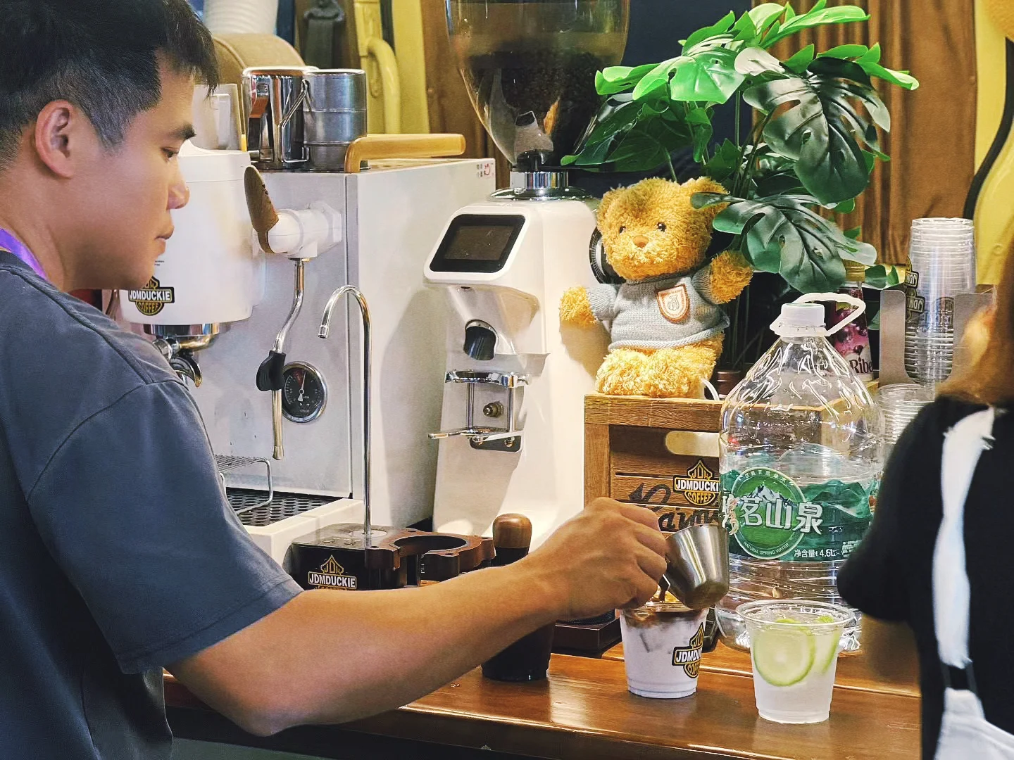 ☕️咖啡醇香?宠物超萌，简直不要太好逛啦！