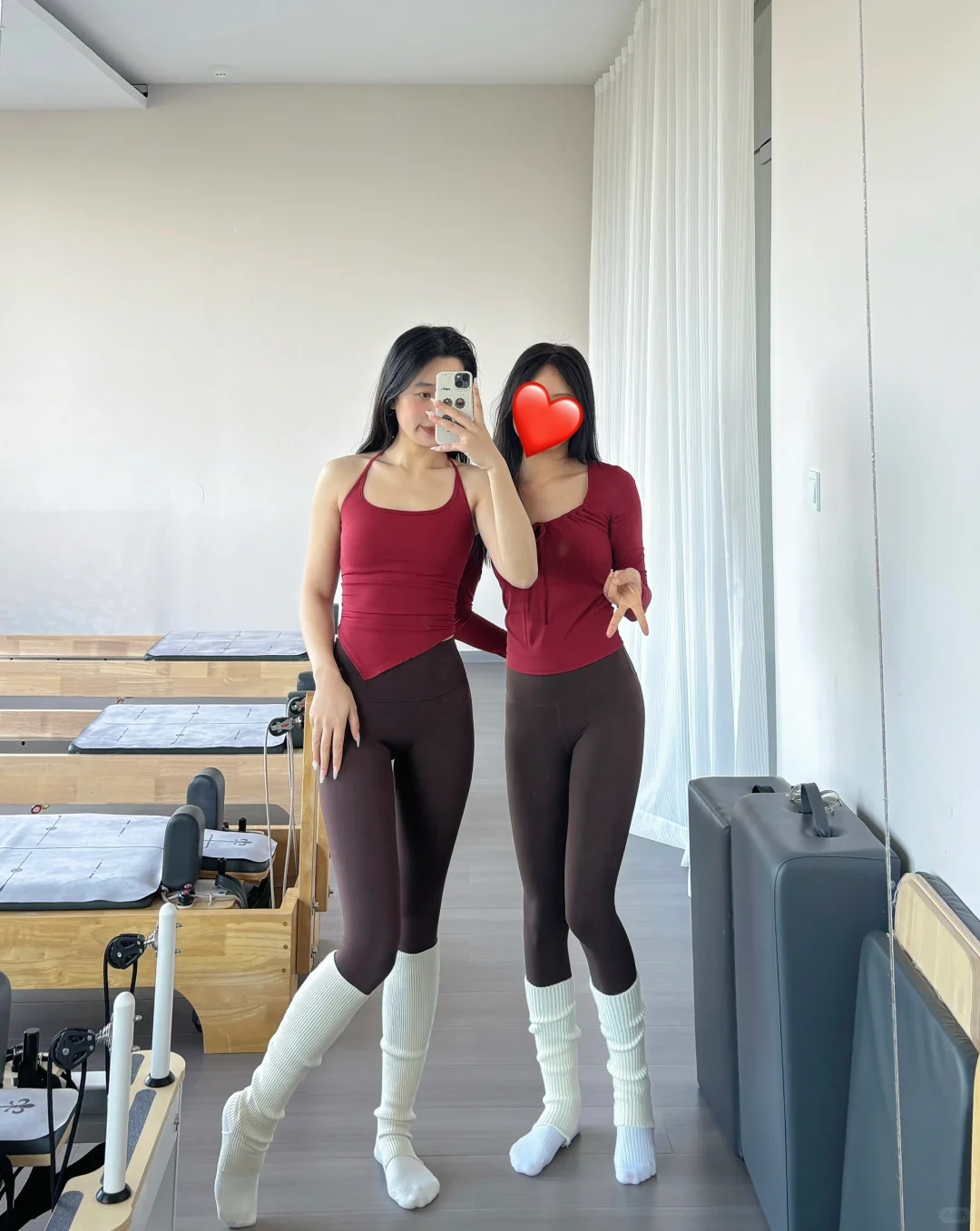 15套姐妹多巴胺瑜伽穿搭?瑜伽就这么穿！