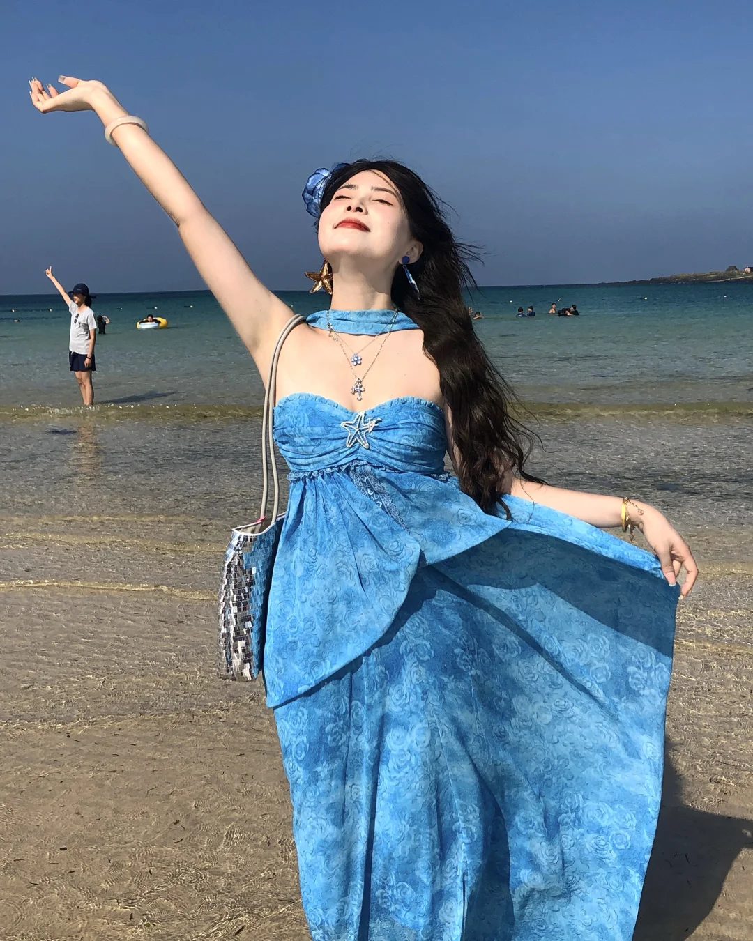 我天！！！被这个?露背裙美晕了！！泰漂亮辣