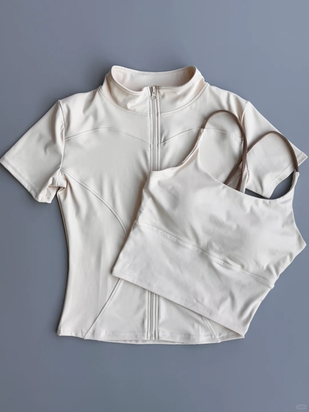 才60+?的运动两件套，还要什么大牌！！