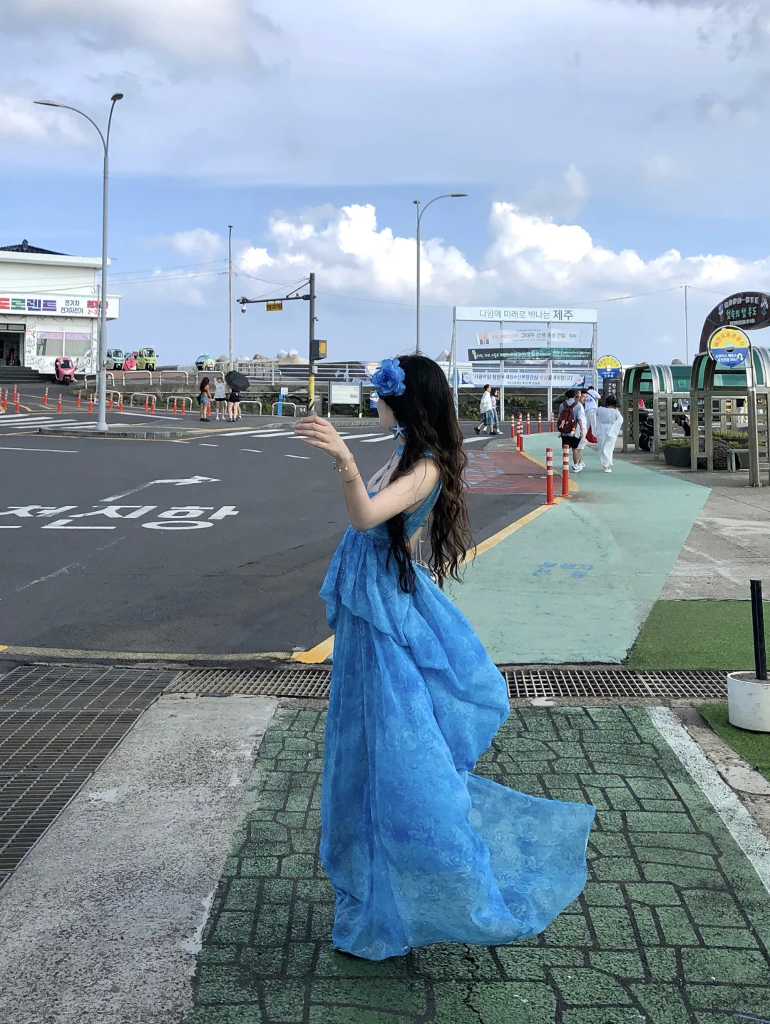 我天！！！被这个?露背裙美晕了！！泰漂亮辣