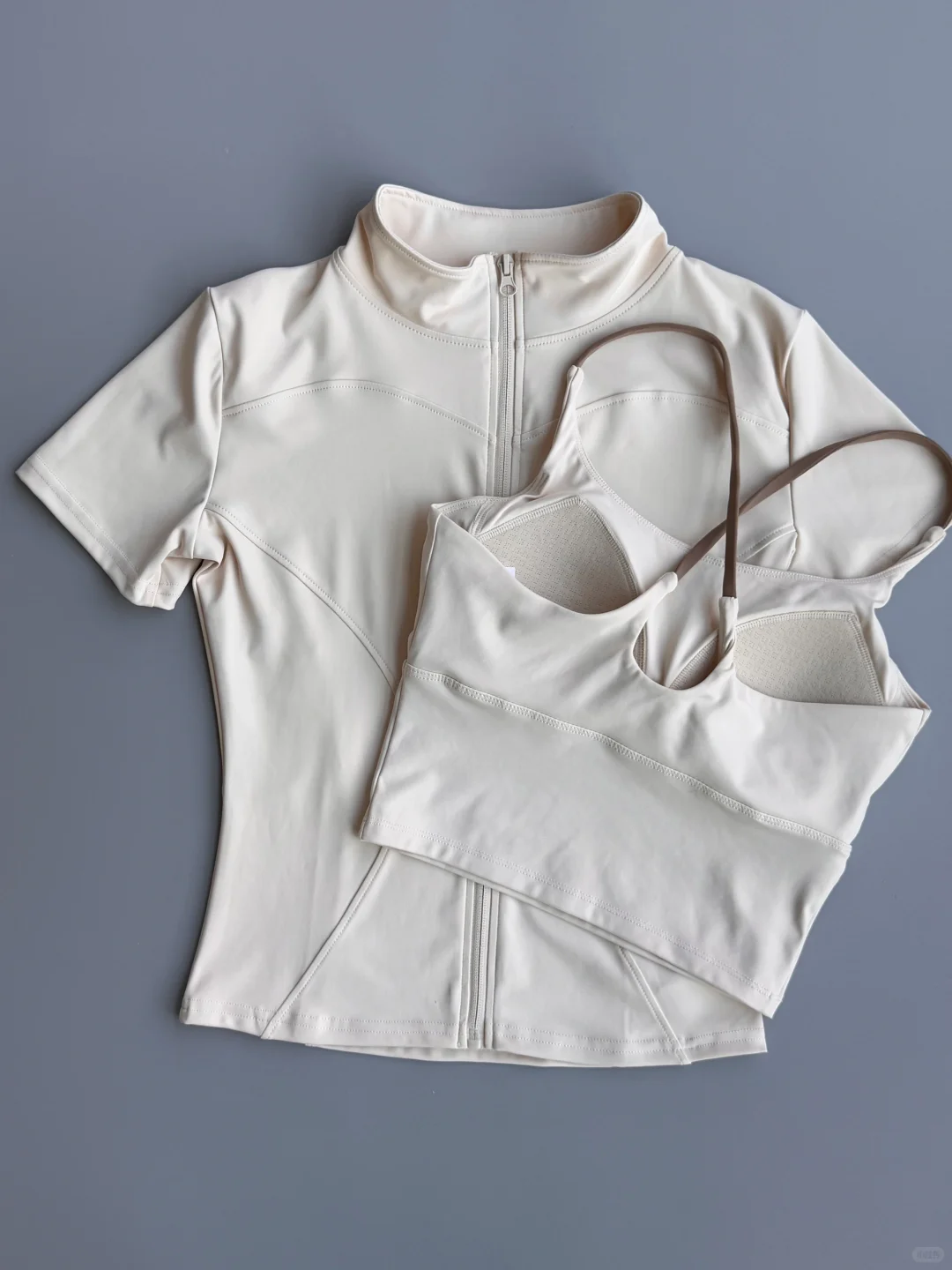 才60+?的运动两件套，还要什么大牌！！