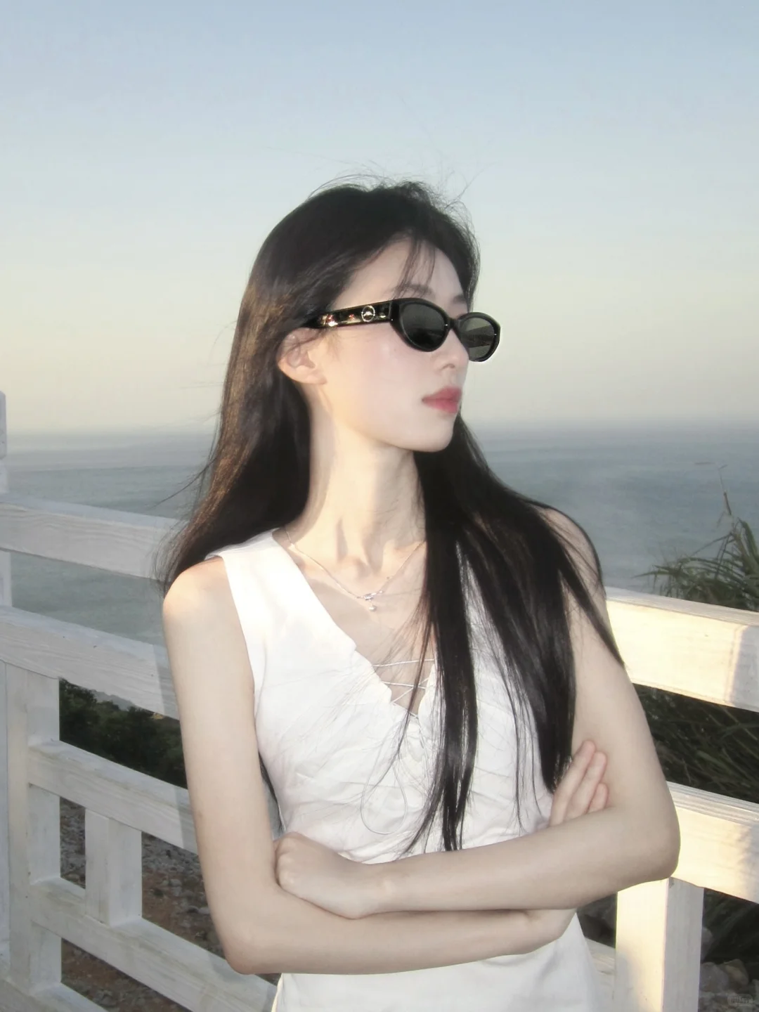 猫眼墨镜海边拍照好出片