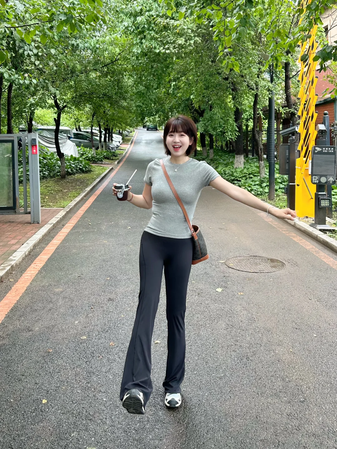 37岁122斤｜打工牛马的瑜伽裤look