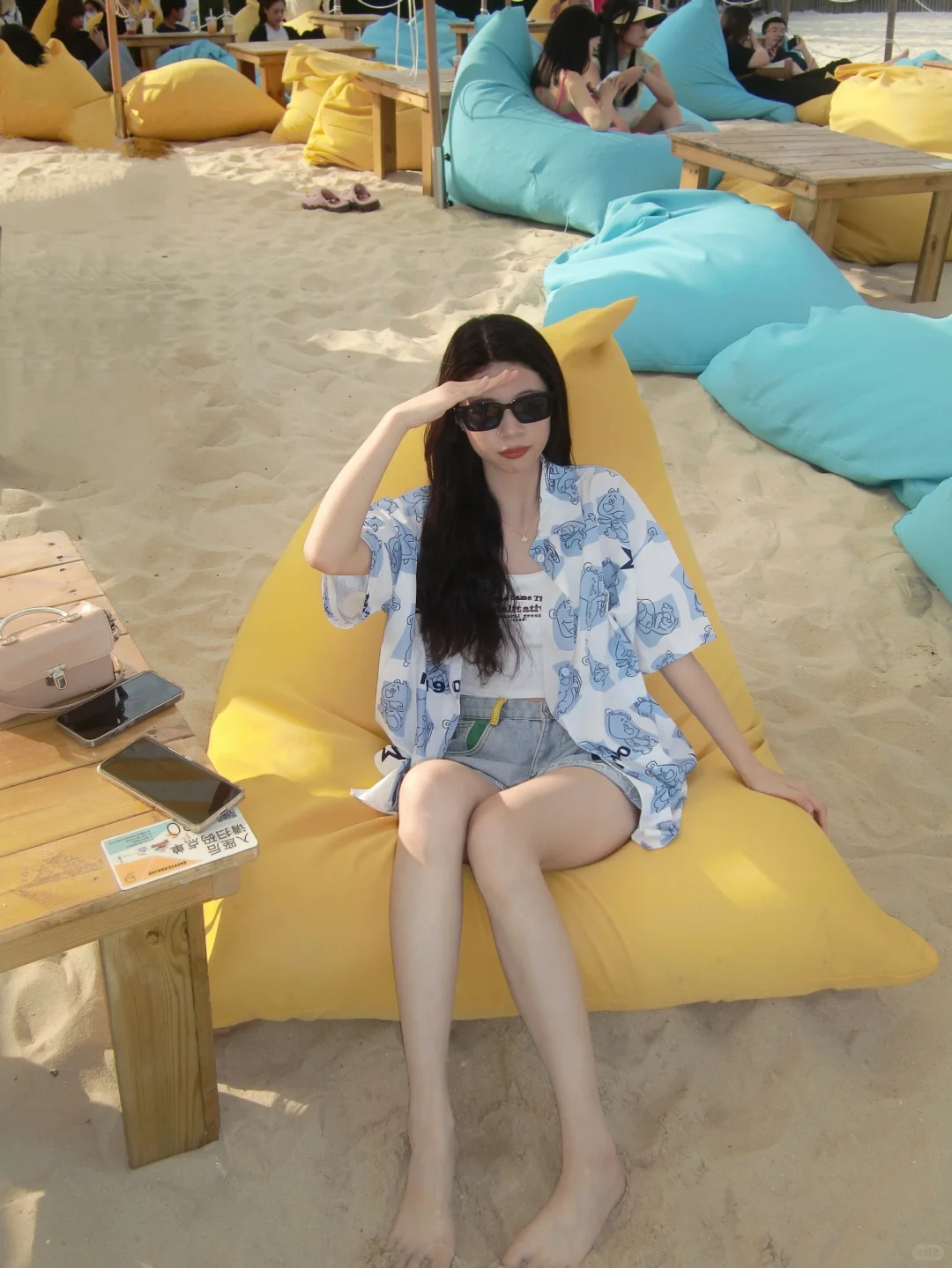 海边必备!吊带牛仔短裤LOOK?