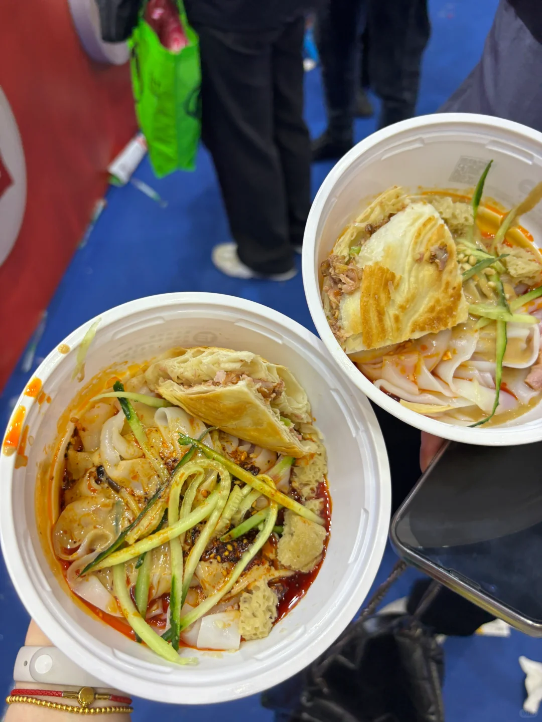 郑州｜休息日碰到会展中心美食展?️