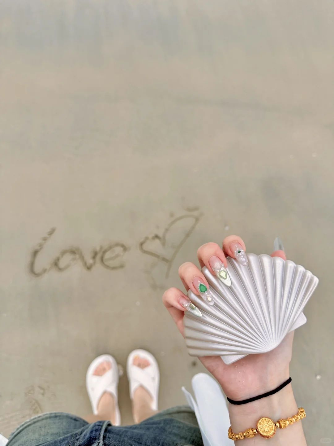 存一些在海滩边的拍照姿势?⋆｡♡˚ ༘ ? ?