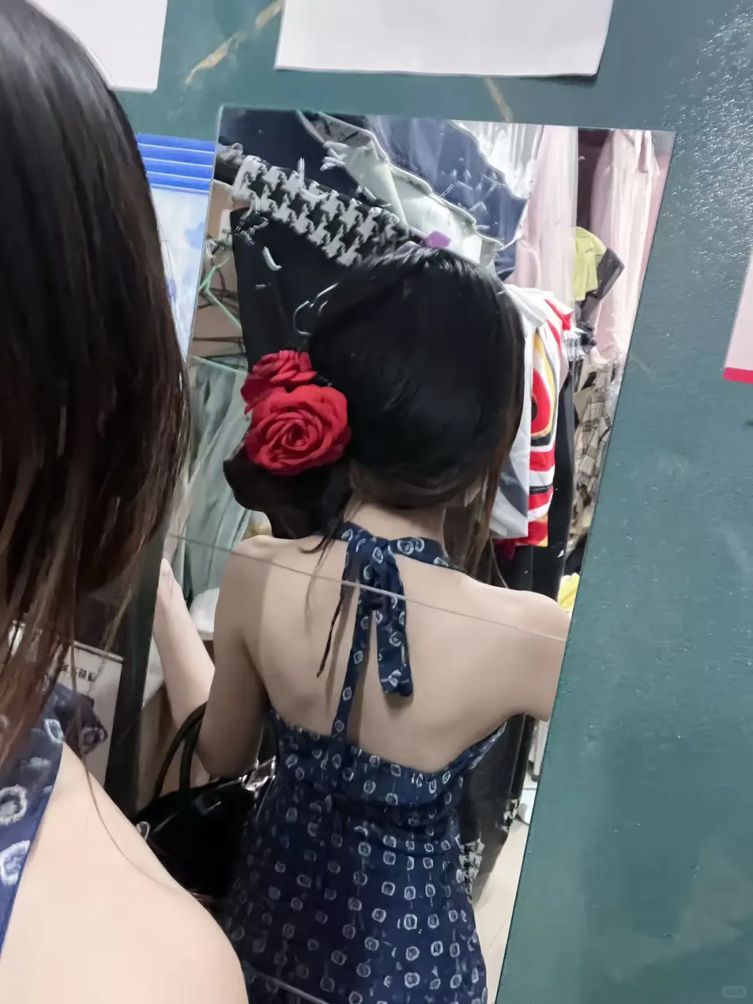 去三亚旅游穿哪一套！求求18选一!!!!