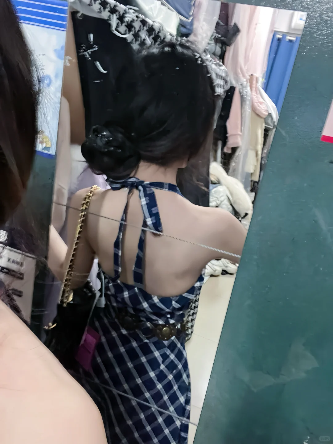 去三亚旅游穿哪一套！求求18选一!!!!