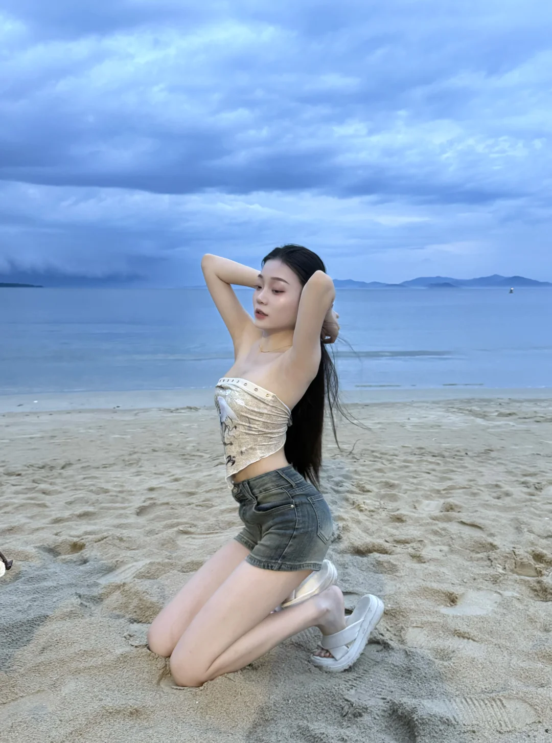 存一些在海滩边的拍照姿势?⋆｡♡˚ ༘ ? ?