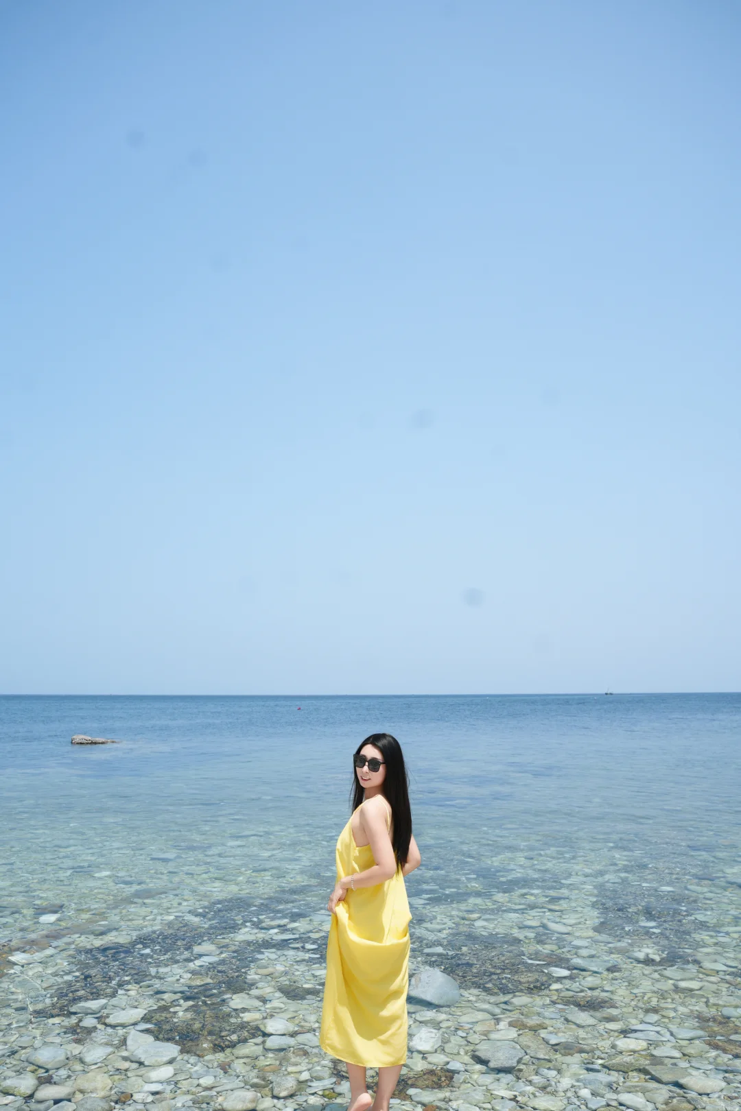 养马岛果冻海裙子出片穿搭攻略?