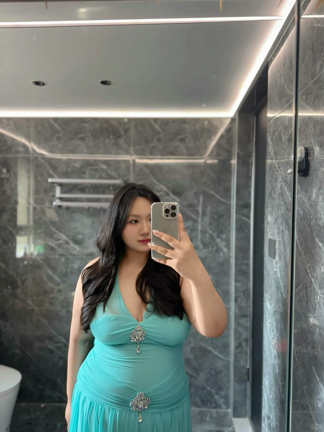 170斤｜两款超火海边?️挂脖连体裙选哪个？