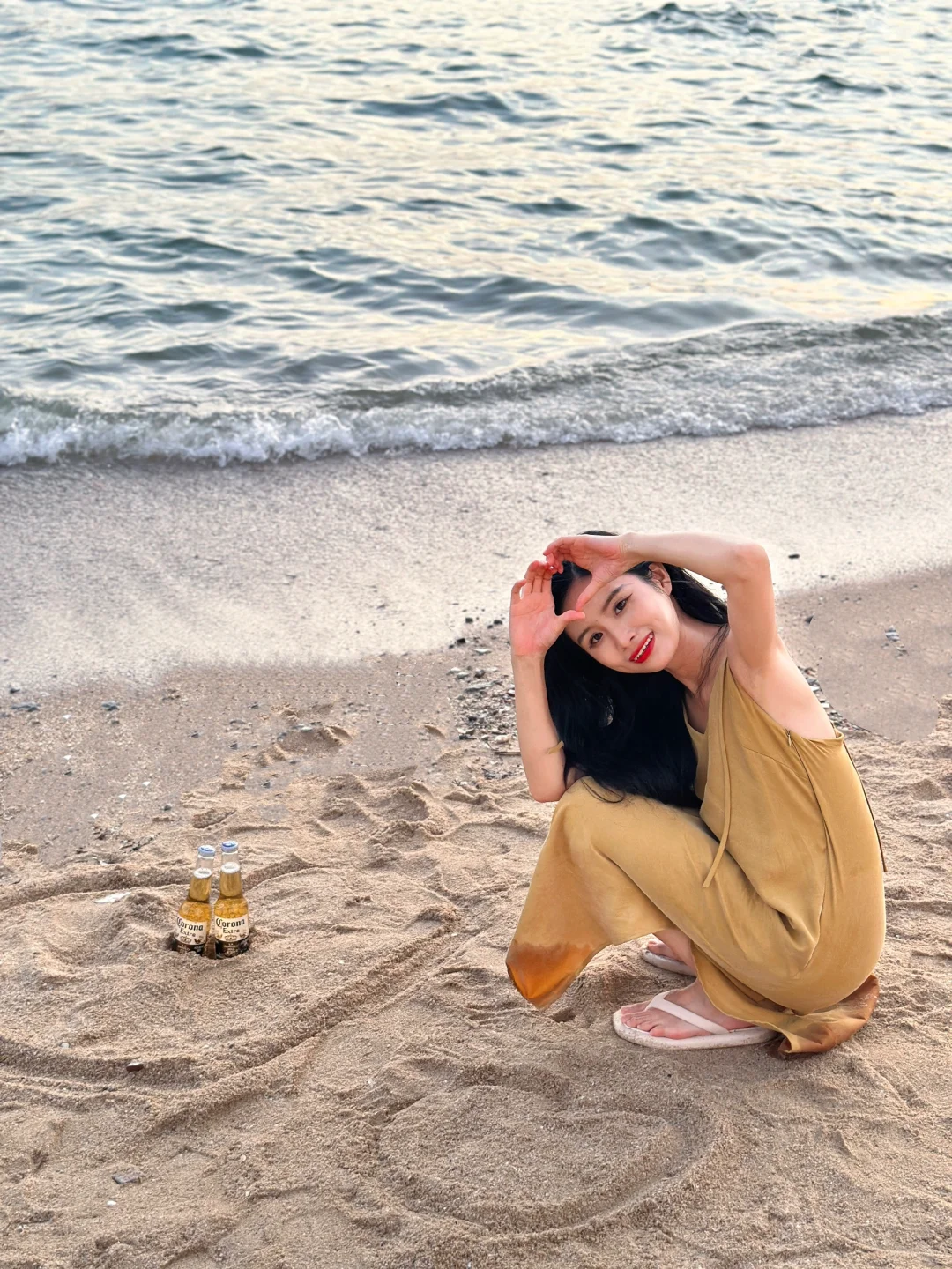 存一些海边沙滩拍照姿势｜九张赢麻py圈?