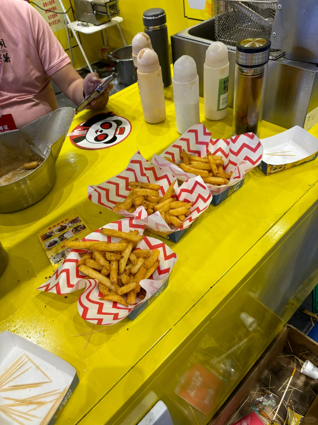 郑州｜休息日碰到会展中心美食展?️