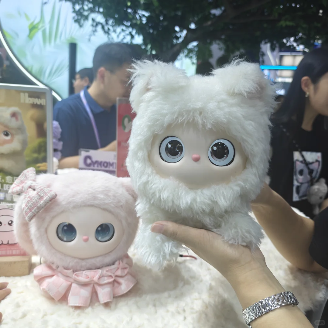 科技与萌趣的碰撞，展会中的诗意时光****