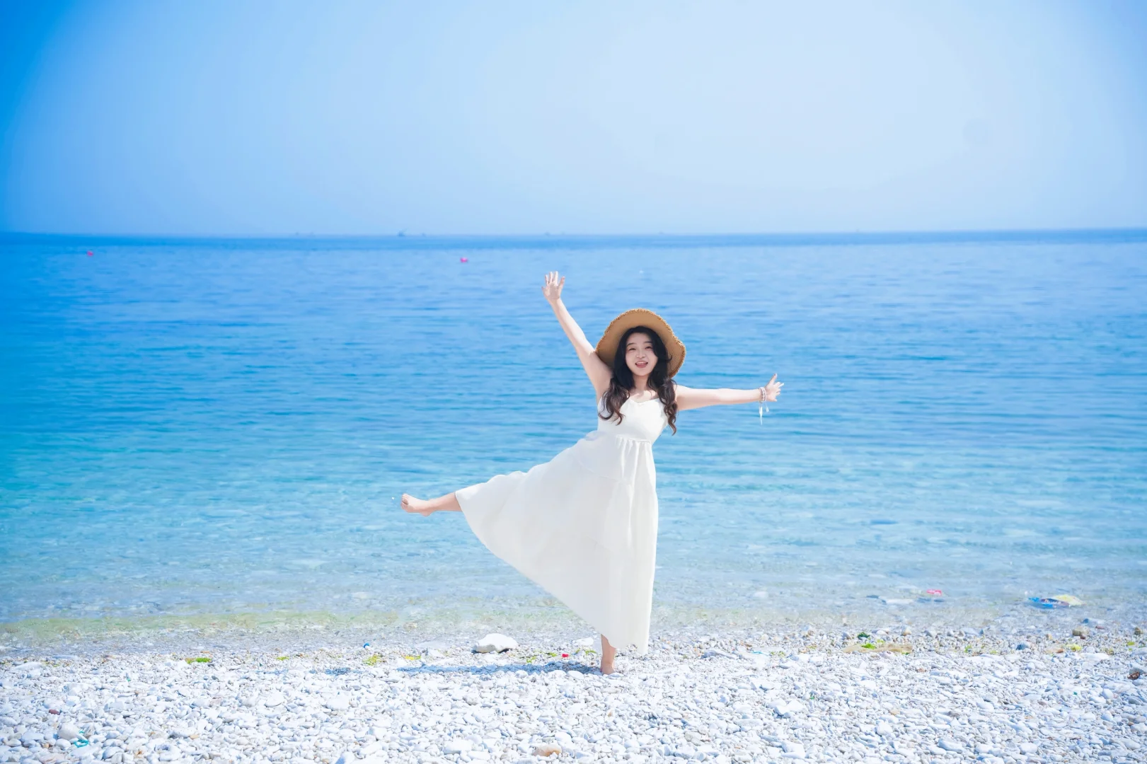 养马岛果冻海裙子出片穿搭攻略?