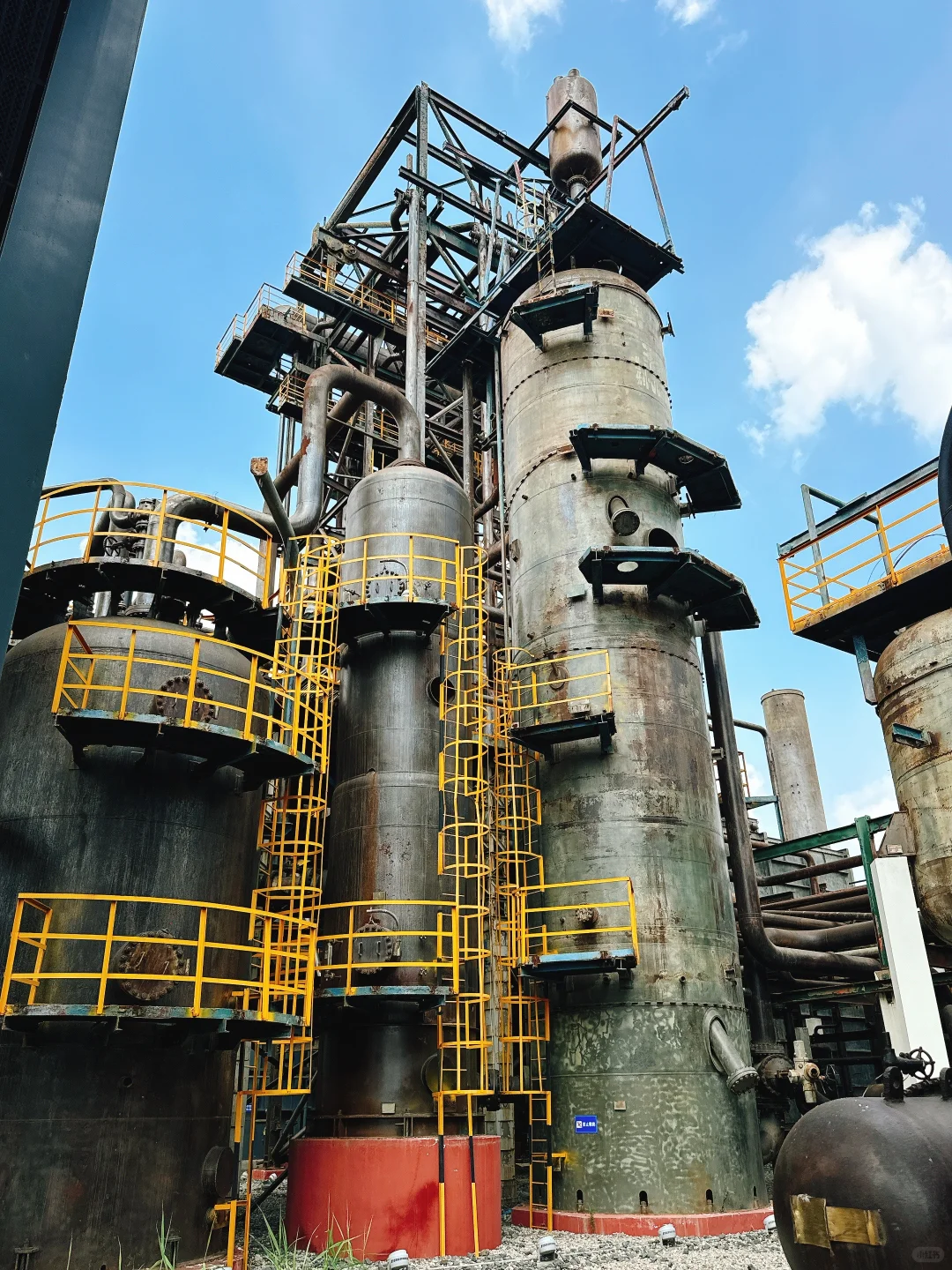 沧州工厂硬朗风网红地：大化工业遗存文化区