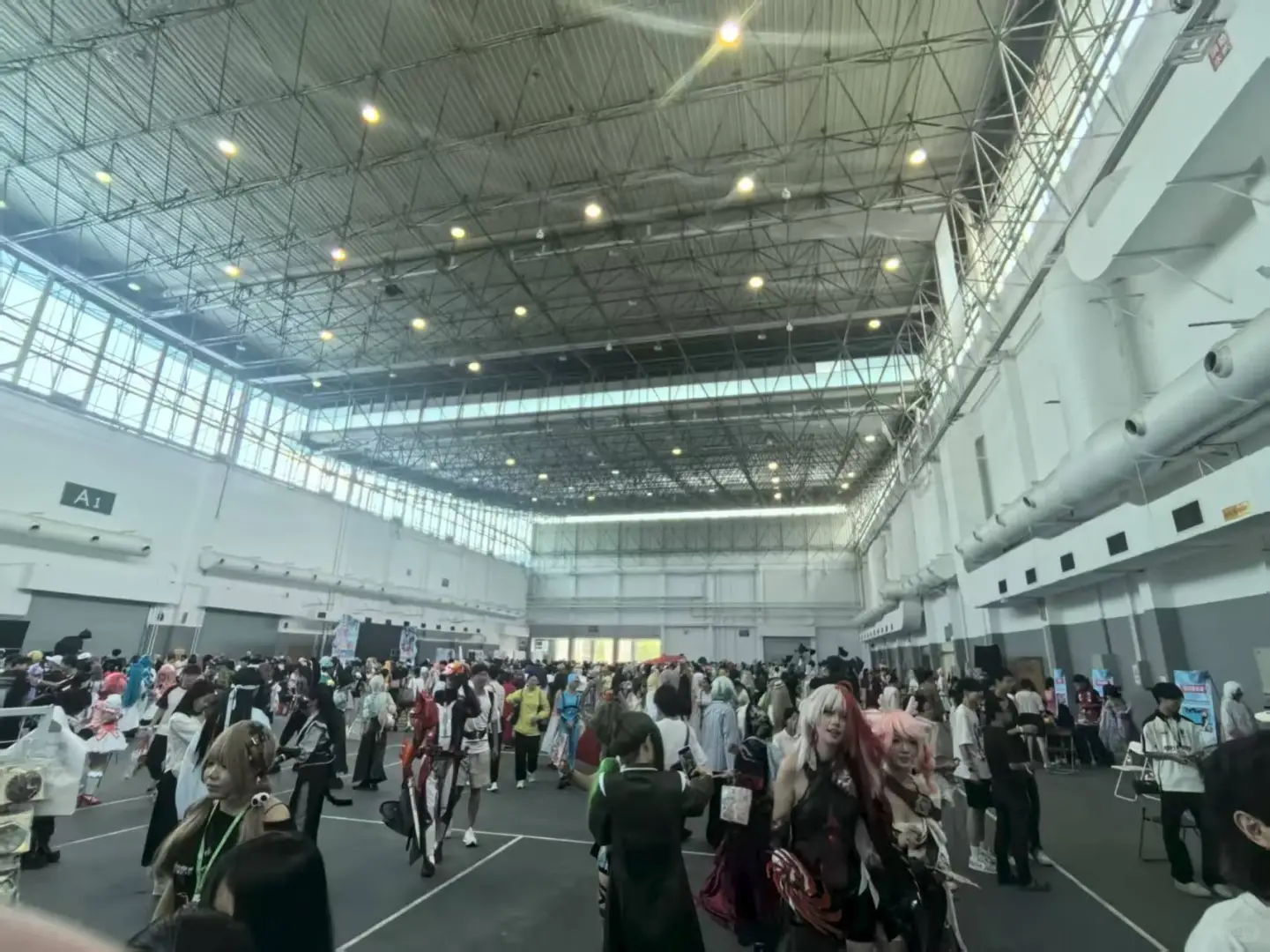 7.19日桂林会展中心的漫展蛮多人啊