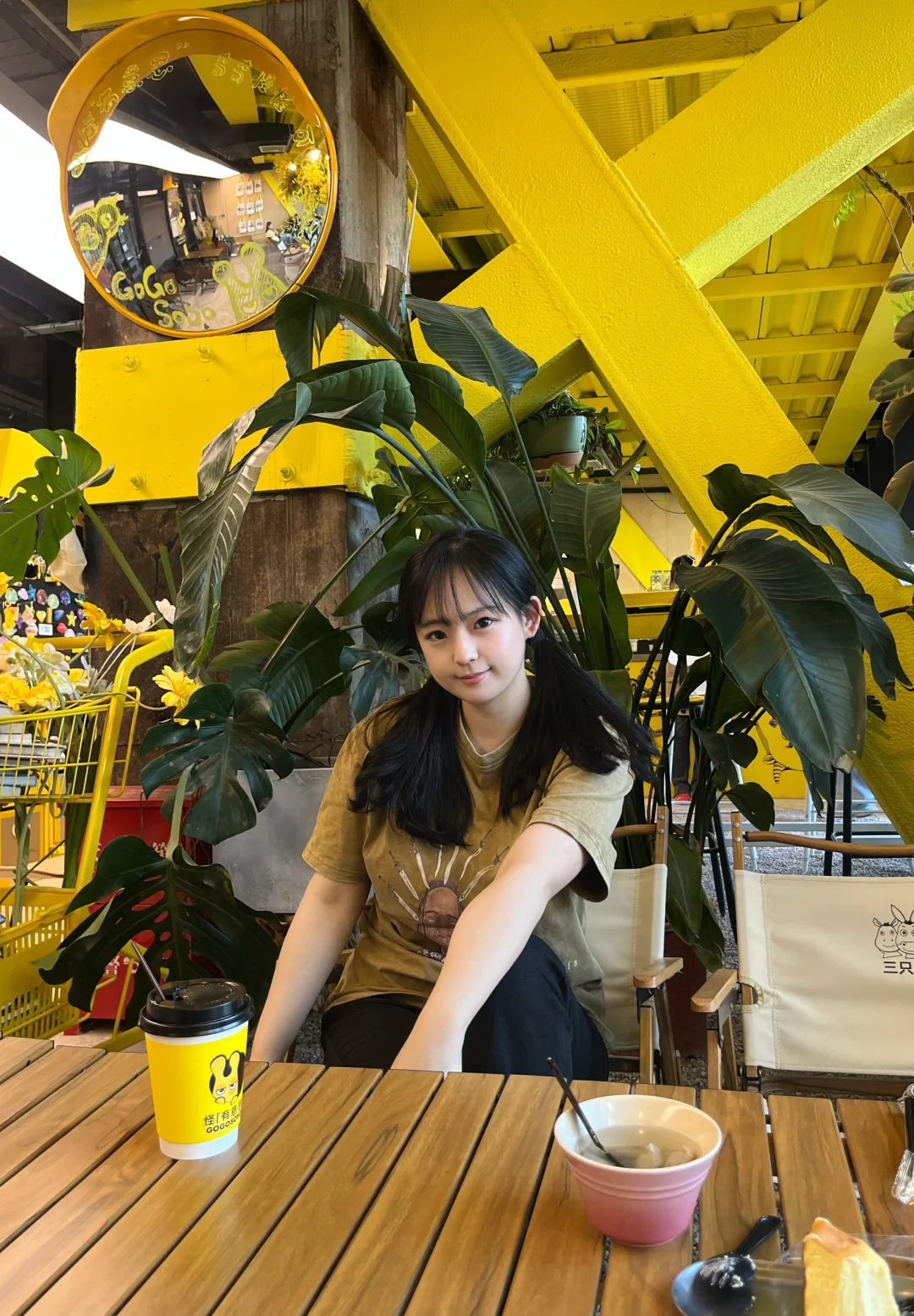 闯入多巴胺黄色宇宙！?甜酷女孩必冲！