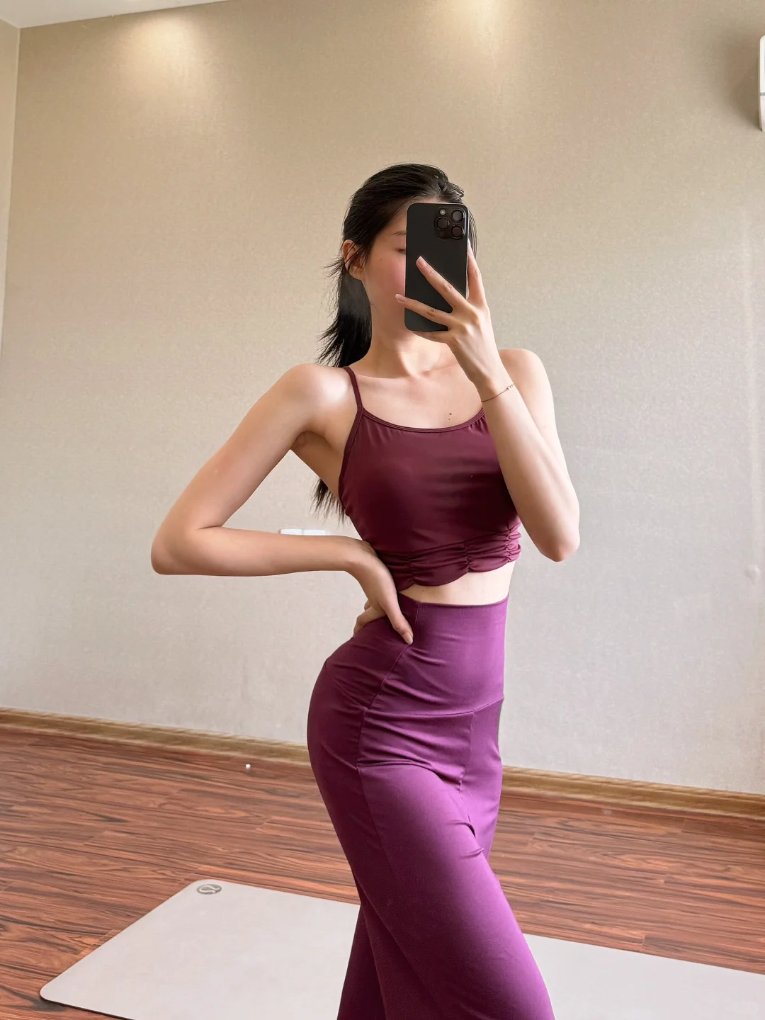 一周瑜伽look合集?