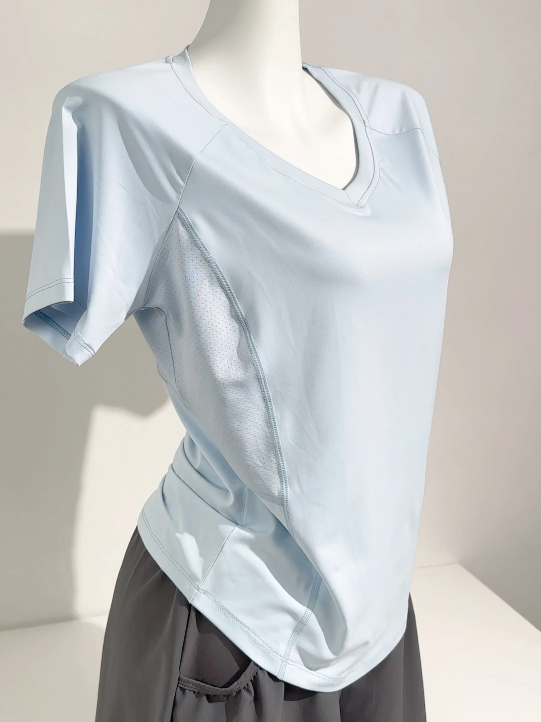 我悟了❗️V领才更有杀伤力｜35?直接锁死～