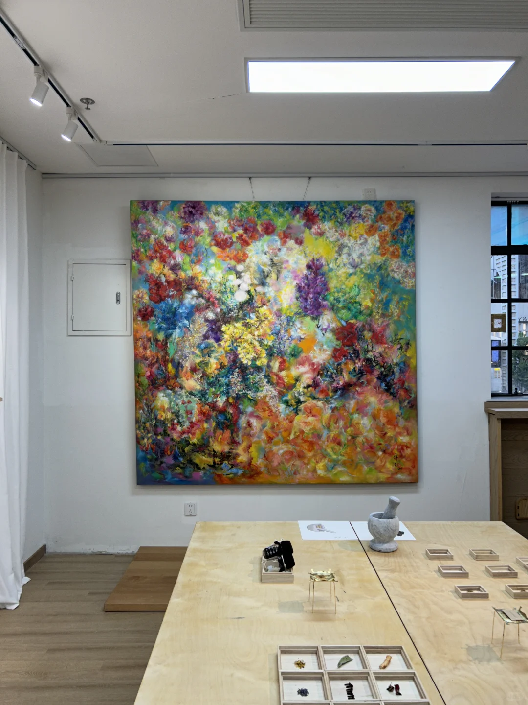 上海看展｜被光治愈的空间 夜晚看更美