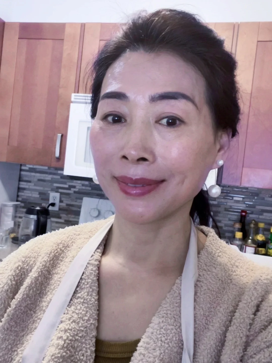 57+素颜的样子，不得不承认已有老态?