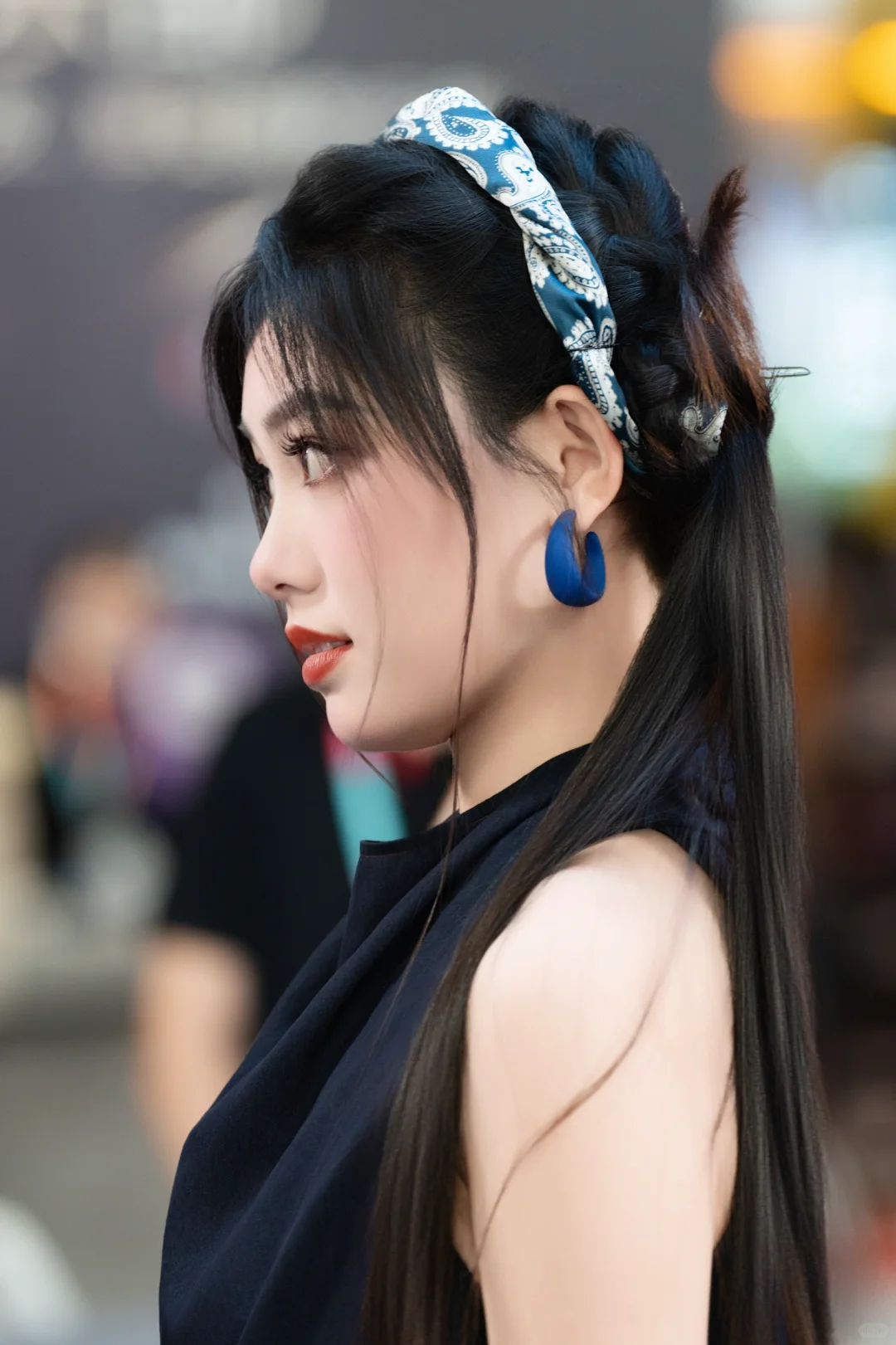 上海视觉影像产业展，?到古灵精怪的小姐姐