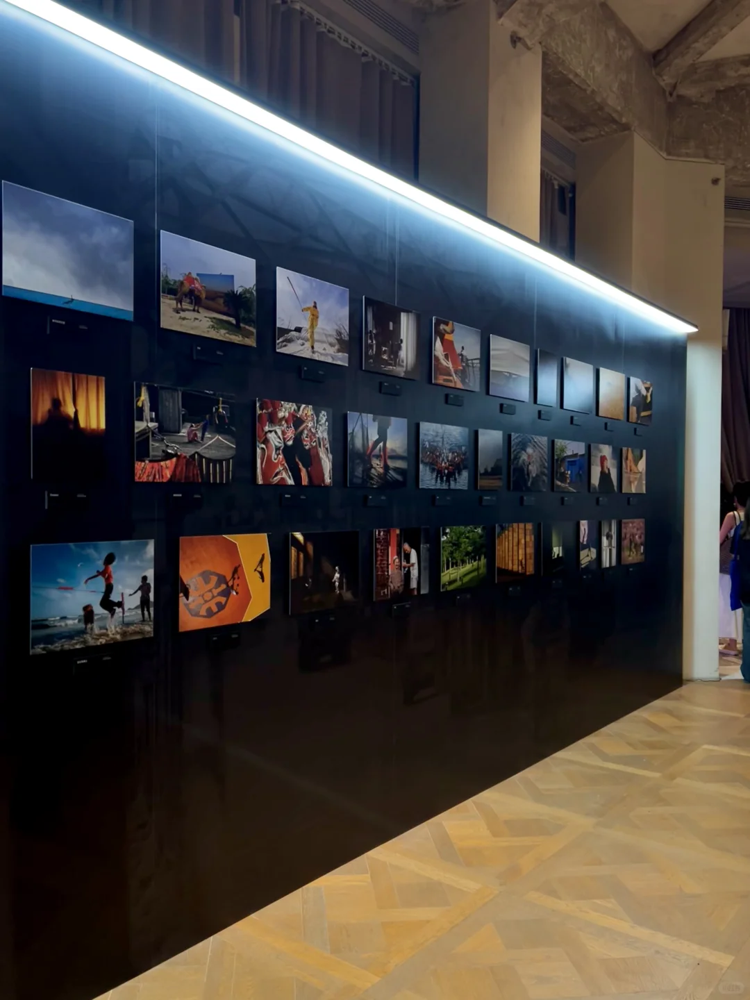 预计周末有10w人打卡这个大楼………！